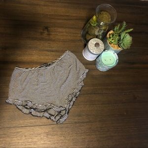 Brandy Melville Vodi Shorts